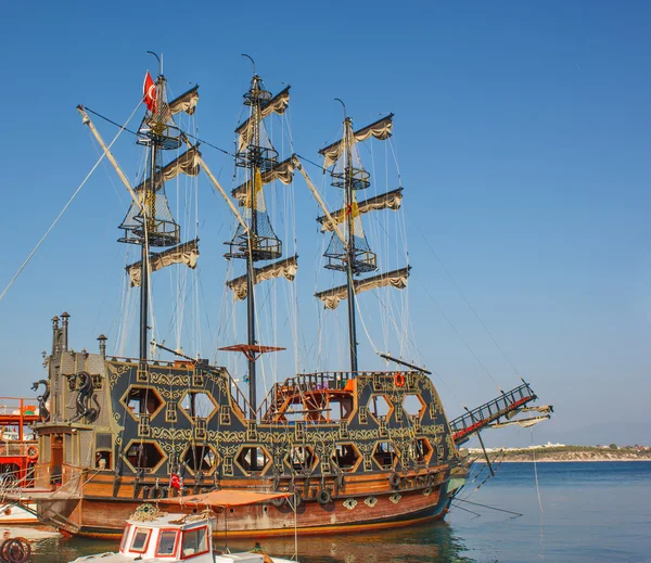 Nave pirata stilizzata — Foto Stock