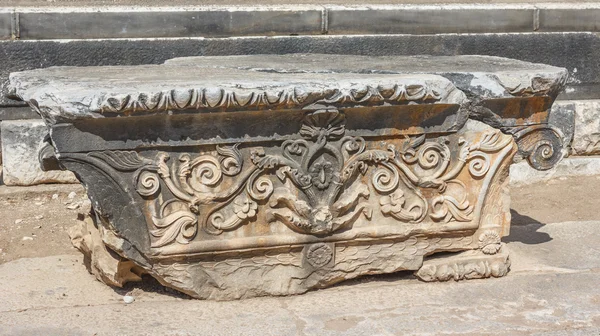 mimari bölümü ile süsleme