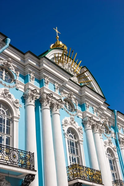 Nicholas Naval Cathedral with birds — Stock Photo, Image