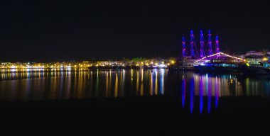 Marmaris görünümünü geceleri