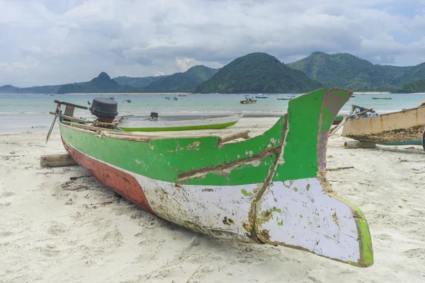 Traditional wooden fisherman boat — Stock Photo, Image