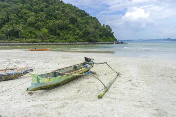 Traditional wooden fisherman boat — Stock Photo, Image