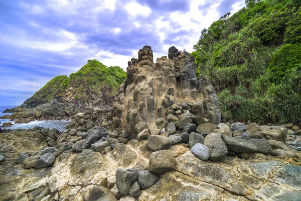 Roche naturelle à Lombok Beach, Indonésie — Photo