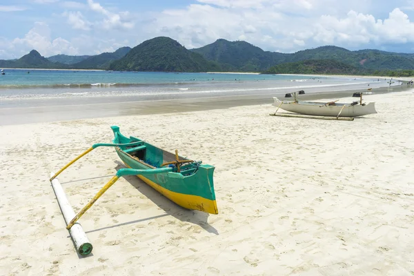 Barco de madera tradicional en Lombok, Indonesia —  Fotos de Stock