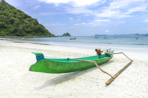 Traditionele houten boot op Lombok, Indonesië — Stockfoto