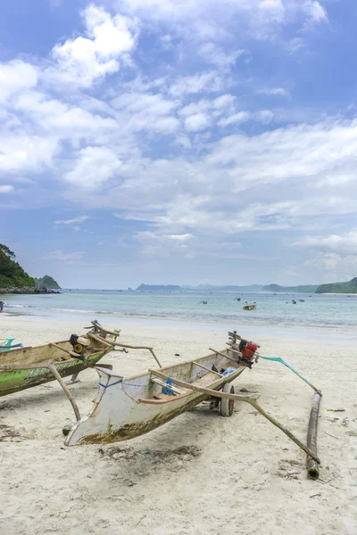 Barco de madera tradicional en Lombok, Indonesia —  Fotos de Stock