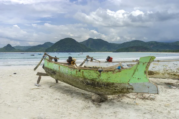 Traditional wooden boat at Lombok, Indonesia — Stock Photo, Image