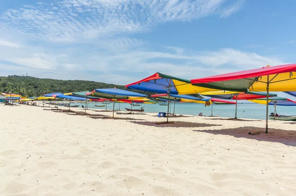 Beach umbrella — Stock Photo, Image