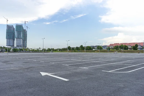 Empty parking lot — Stock Photo, Image