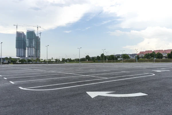 Parque de estacionamento vazio — Fotografia de Stock