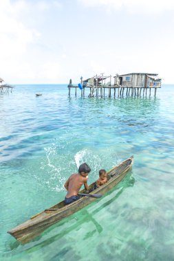 bajau çocuklar