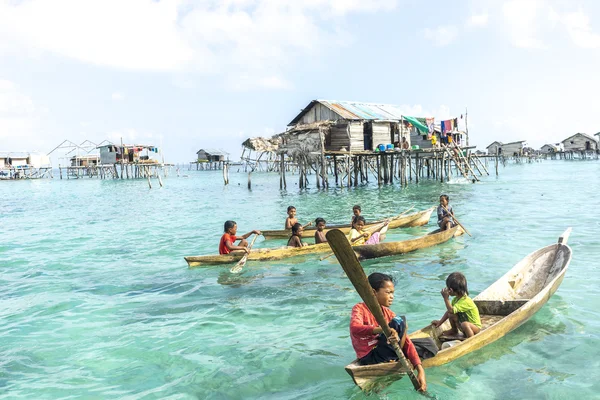 Bajau kids — Stock Photo, Image