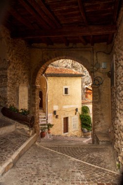 Cervara di Roma köyünün manzarası