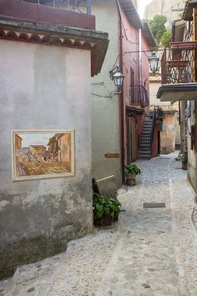 Cervara di Roma köyünün manzarası