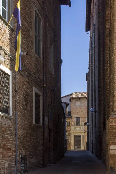 İtalya 'daki Urbino şehrinin manzarası