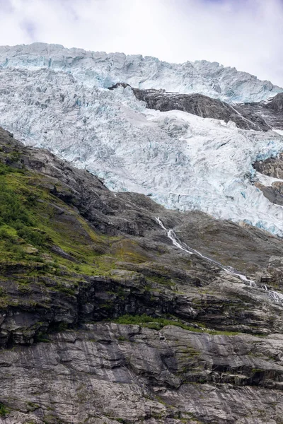Norveç 'teki Jostedalsbreen' in güzel manzarası