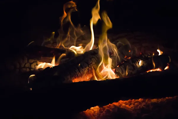 Μαλακό θολή φωτιά φλόγα με σπινθήρες — Φωτογραφία Αρχείου