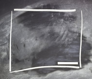 Pejmürde tebeşir ile okul veya üniversite yazı tahtası 