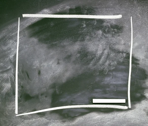 Pejmürde tebeşir ile okul veya üniversite yazı tahtası 