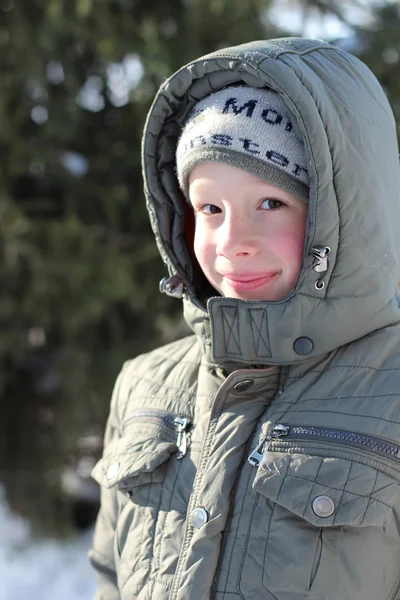 Pembe yanaklı çocukla