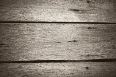 Üst üste paslı çivi ile panoları