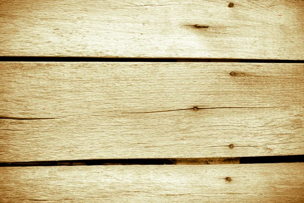 Üst üste paslı çivi ile panoları