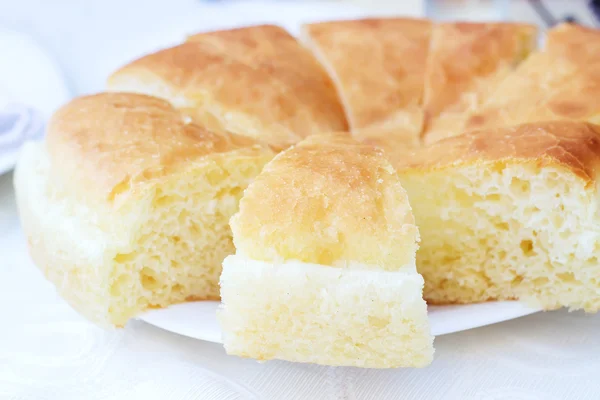 The white cornbread on a plate — Stock Photo, Image