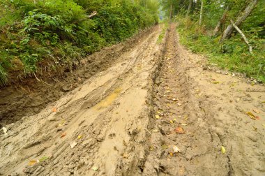 Aşırı off road 4 x 4 yol.