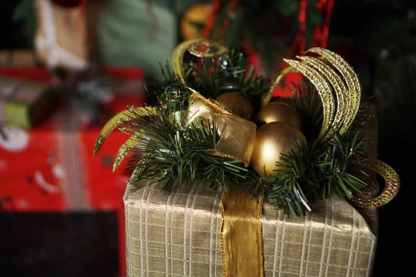 Weihnachtsgeschenke. Frohes neues Jahr — Stockfoto