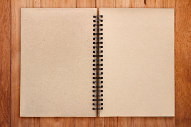 Açık Vintage geri dönüşüm Sketchbook ahşap planla