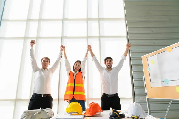 Negocio Ideas Exitosas Concepto Grupo Mano Del Compañero Trabajo Mantener —  Fotos de Stock