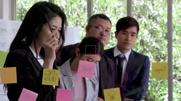 Framgångsrikt Affärsmöte Asiatisk Kvinnlig Ledare Chef Med Lagarbete Konkult Brainstorm — Stockvideo