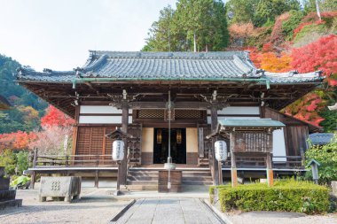 Kyoto, Japonya - Japonya, Kyoto 'daki Yoshiminedera Tapınağı' nda sonbahar yaprağı rengi. Tapınak aslında 1029 yılında inşa edildi..