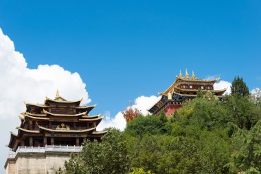 Shangrila, Çin - 29 Temmuz 2014: Shangrila eski şehir. Shangrila, Yunnan, Çin'in antik kentin ünlü dönüm noktası.