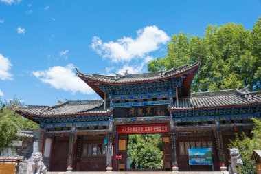 Lijiang, Çin - Eylül 4 2014: siyah eski town lijiang havuzda ejderha. ünlü bir manzara lijiang, yunnan, Çin.