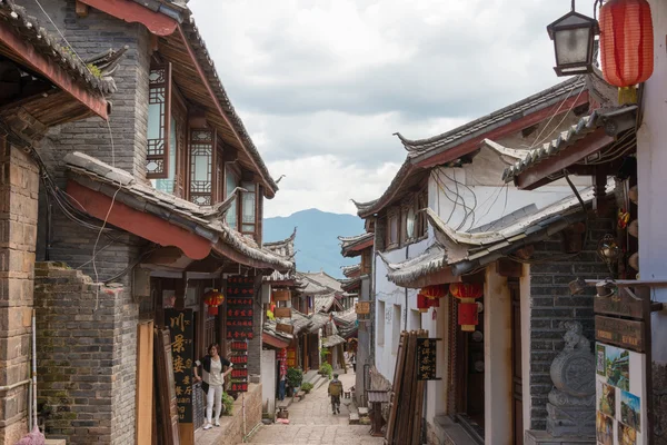 LIJIANG, CHINA - SEP 5 2014: Old Town of Lijiang(UNESCO World heritage site). a famous landmark in Lijiang, Yunnan, China. — Stock Photo, Image