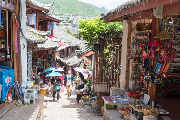 LIJIANG, CHINA - SEP 5 2014: Ciudad Vieja de Lijiang (UNESCO World he —  Fotos de Stock