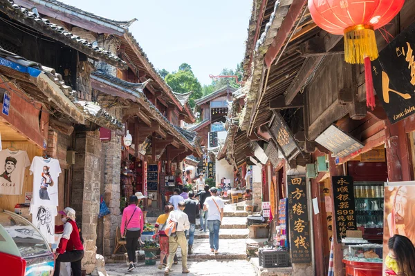 LIJIANG, CHINA - SEP 5 2014: Old Town of Lijiang(UNESCO World he — Stock Photo, Image