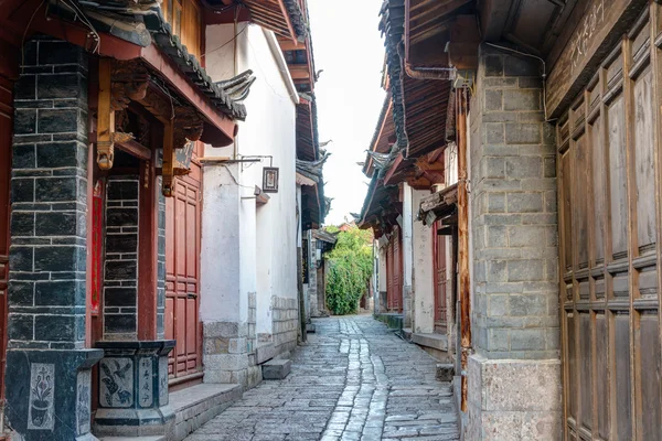 LIJIANG, CHINA - SEP 8 2014: Old Town of Lijiang(UNESCO World heritage site). a famous landmark in Lijiang, Yunnan, China. — Stock Photo, Image