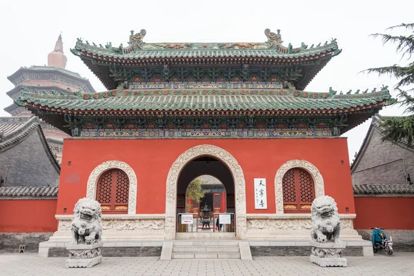 HENAN, CHINA - NOV 29 2014: Tianning Temple. a famous Temple in Anyang, Henan, China. — Stock Photo, Image