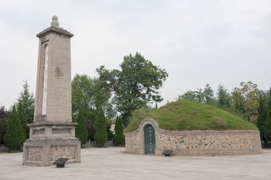 Tianshui, Çin - 7 Ekim 2014: li guang mezar, tianshui, gansu, Çin. han Hanedanı'nın ünlü bir generaldi. uçan genel takma.