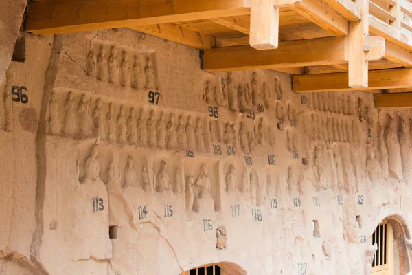 Lanzhou, China - 30. September 2014: Buddha-Statuen im prickelnden Höhlentempel (Unesco-Weltkulturerbe). ein berühmter tempel in lanzhou, gansu, china. — Stockfoto