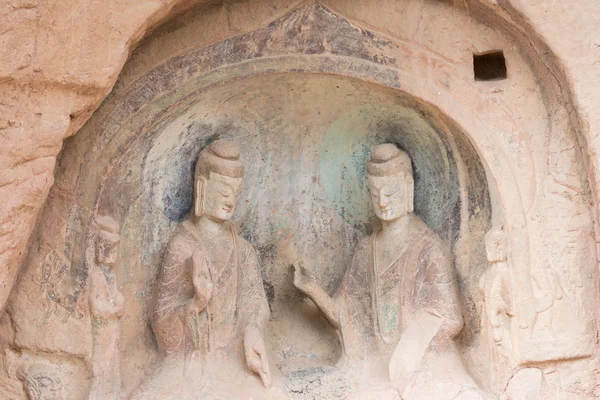 LANZHOU, CHINA - 30 de setembro de 2014: Estátuas de Buda no Templo das Cavernas de Bingling (Patrimônio Mundial da UNESCO). um templo famoso em Lanzhou, Gansu, China . — Fotografia de Stock