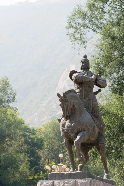 Lanzhou, Çin - Eylül 29 2014: huo qubing, lanzhou,: gansu, china heykeli. Batı han hanedanlığından ayırt edici bir askeri taktikçi yapıldı..