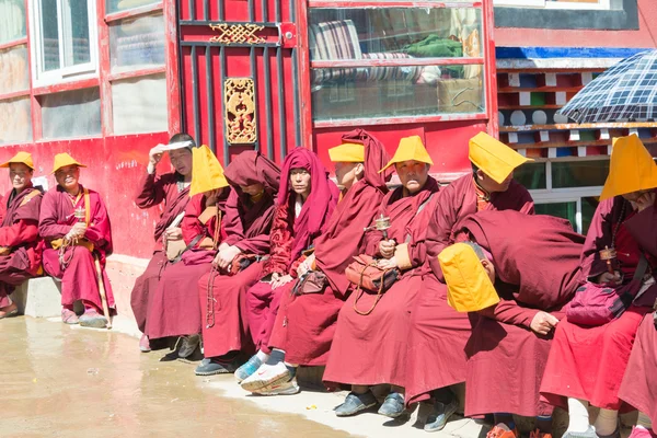 СИЧУАН, Китай - СЭП 20 2014: Larung Gar (Larung Five Sciences Buddhist Academy). Знаменитый Lamasery в Седе, Озил, Китай . — стоковое фото