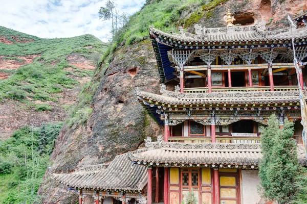 Pingan, china - 9. Juli 2014: shazong ritod kloster (xiazongsi). ein berühmtes Kloster in Pingan, Qinghai, China. — Stockfoto