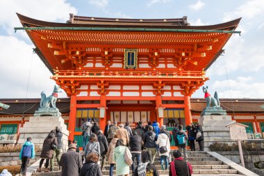 Kyoto, Japonya - jan 11 2015: fushimi Inari-taisha tapınak. ünlü bir tapınak kyoto Antik şehir, Japonya.