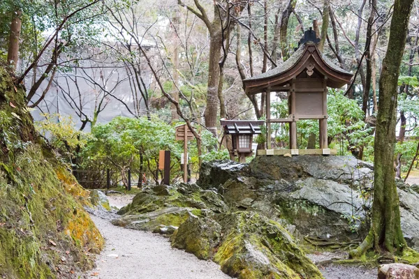 KYOTO, JAPÓN - 12 de enero de 2015: Santuario Kamigamo-jinja. un famoso santuario (Patrimonio de la Humanidad por la UNESCO) en la antigua ciudad de Kioto, Japón . —  Fotos de Stock