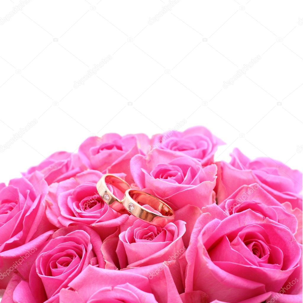 Set of wedding rings in pink rose taken closeup