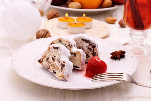 Pastel de Navidad con vino caliente — Foto de Stock